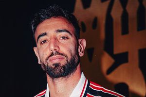 Inspired by Greatness: Así presentó el Manchester United su nueva playera modelo retro