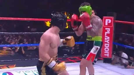 ¿Multa de un millón de pesos para Nicola Porcella por usar bandera de México en Ring Royale?