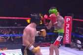 ¿Multa de un millón de pesos para Nicola Porcella por usar bandera de México en Ring Royale?