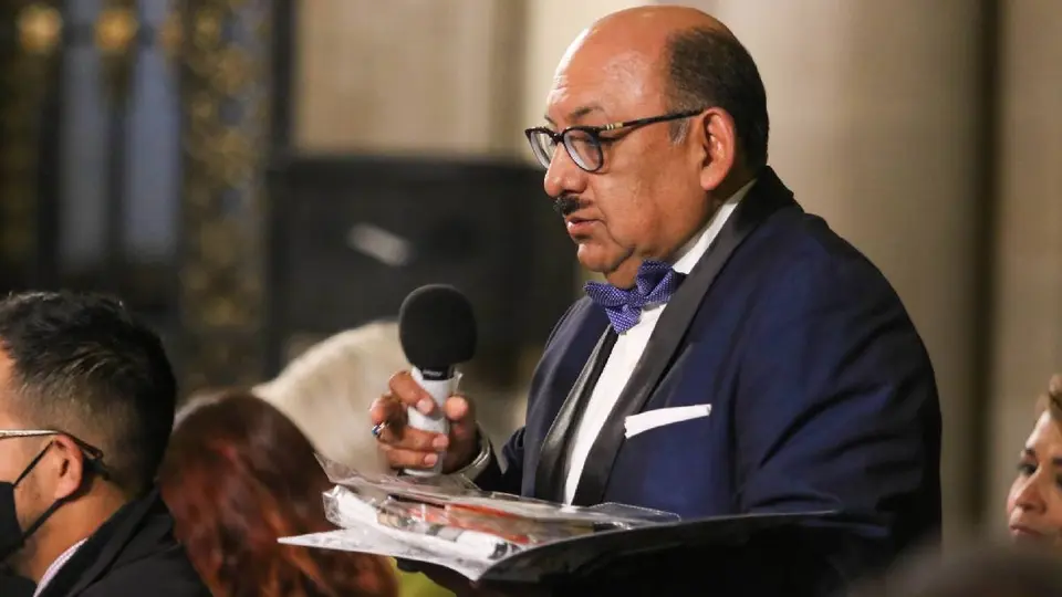 “Lord Molécula” generó incomodidad con un comentario durante conferencia sobre cáncer de mama./ X