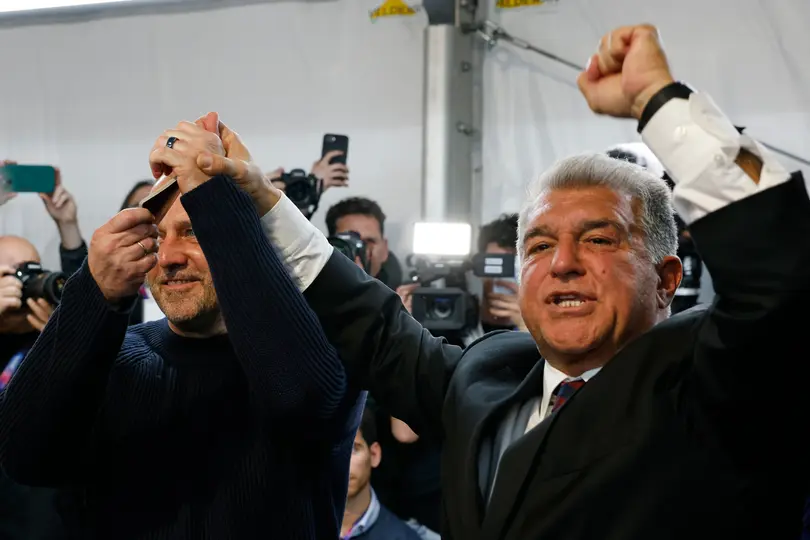 Joan Laporta con Hansi Flick tras las elecciones presidenciales de Barcelona | AP