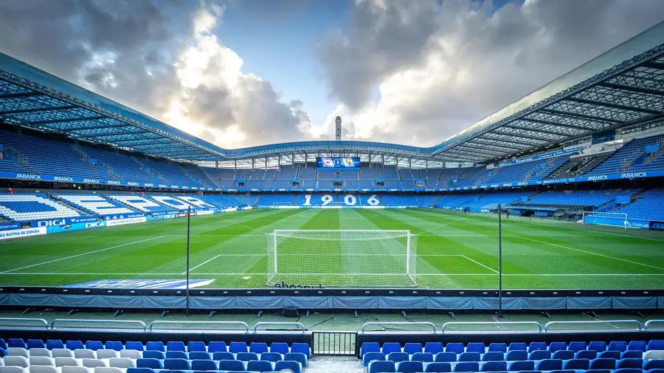 Se anunció la remodelación del Estadio Riazor y Ciudad Deportiva de A Coruña l X: @TQHTPodcast