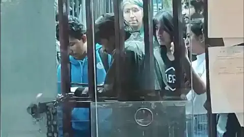 La protesta fue organizada por alumnos de distintas escuelas del Instituto Politécnico Nacional. / RS
