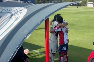¡Emotivo! Cata Dominguez jugó en la Sub-21 contra su hijo