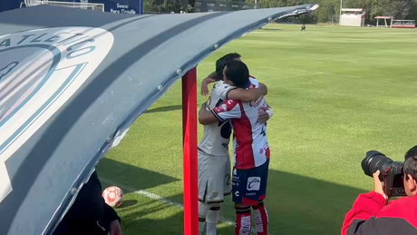 ¡Emotivo! Cata Dominguez jugó en la Sub-21 contra su hijo