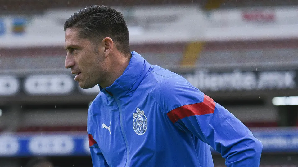 Ormeño habló sobre su corta estancia con Chivas | IMAGO7
