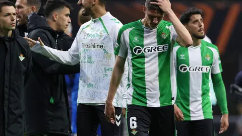 Jugadores en lamento tras la derrota de Real Betis contra Braga | AP