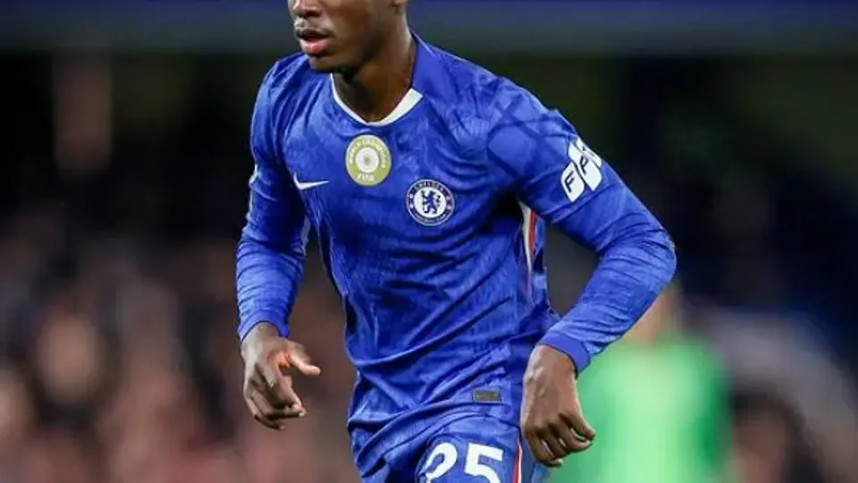 Moisés Caicedo en un partido con Chelsea l INSTA: @moises_caicedo55