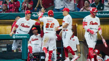 Con el pie derecho rumbo al tricampeonato, Diablos Rojos debuta con victoria