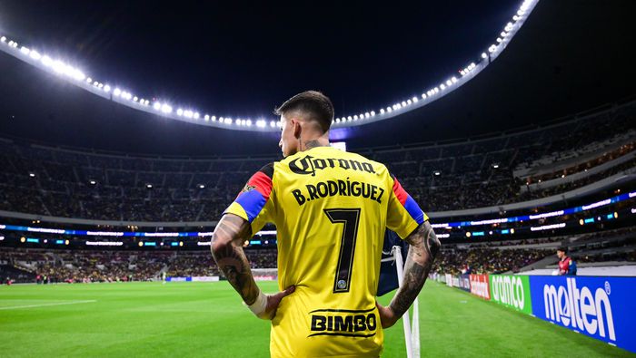 Brian Rodríguez con América durante la Copa de Campeones Concacaf | IMAGO 7