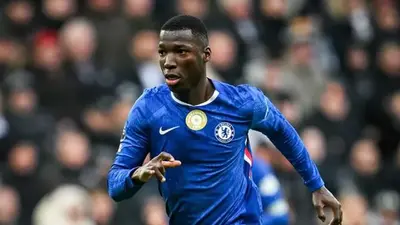 Moises Caicedo renueva con Chelsea hasta 2033