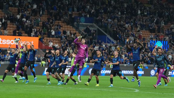 ¡Inter arrasa al Cagliari! Los nerazzurros golean y se acercan al título de la Serie A