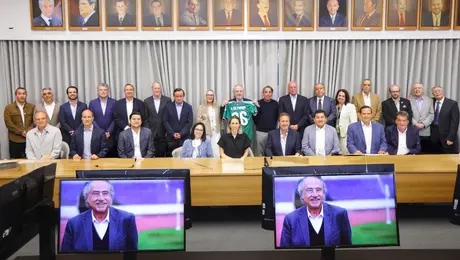 FMF rinde homenaje a Decio de María y reconoce su gestión al frente del organismo