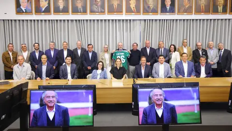 FMF rinde homenaje a Decio de María y reconoce su gestión al frente del organismo
