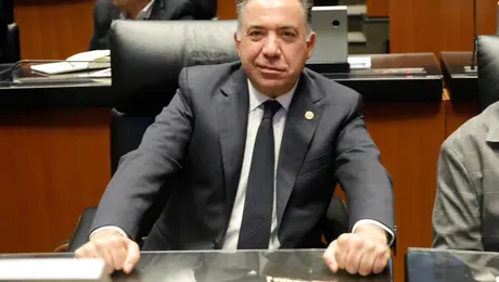 Inzunza, senador de Morena, niega contacto con autoridades de EU tras presuntos vínculos con el narcotráfico