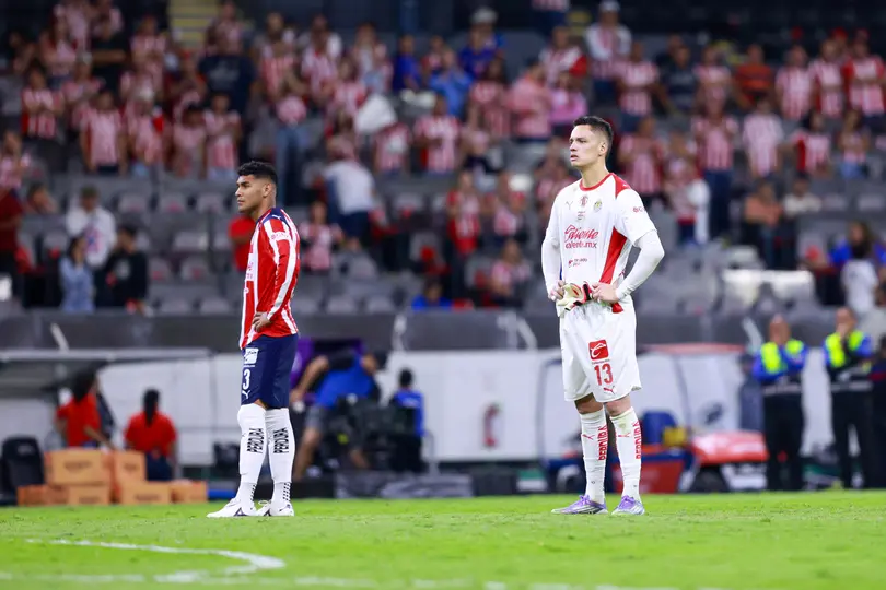 Óscar Whalley durante el partido de Chivas contra Cruz Azul en el Clausura 2026 de la Liga MX | IMAGO 7