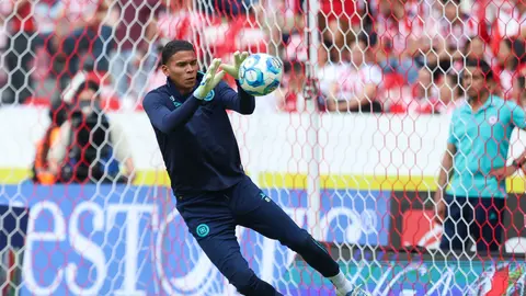 Kevin Mier en calentamiento con Cruz Azul | MEXSPORT