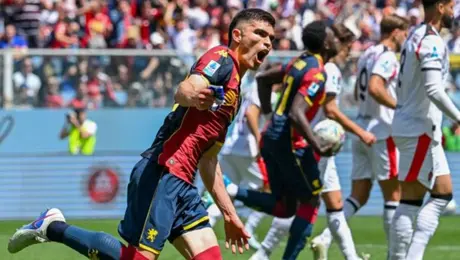 Johan Vásquez anota gol ante el Milan en derrota del Genoa; Santiago Giménez fue titular