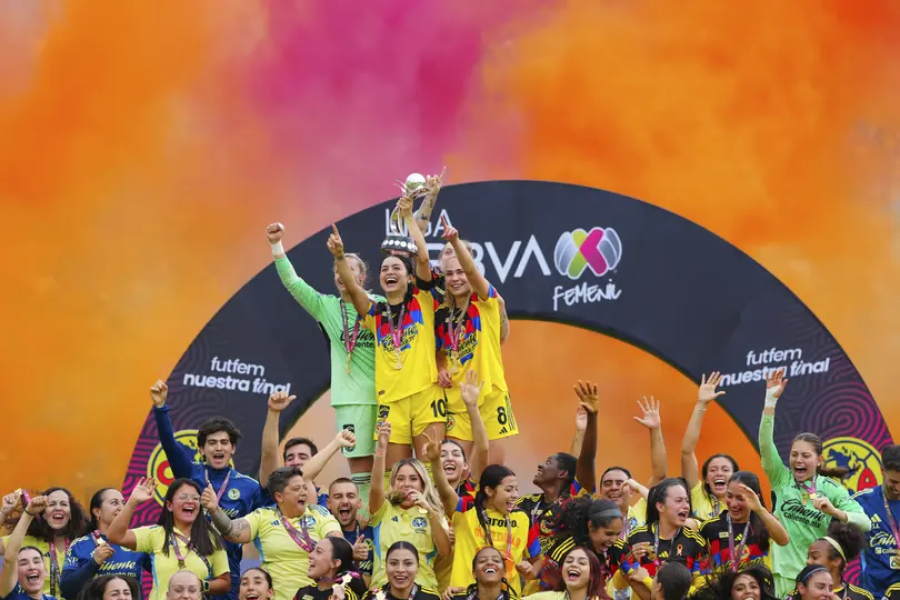 América en la celebración del título de la Liga MX Femenil | IMAGO 7