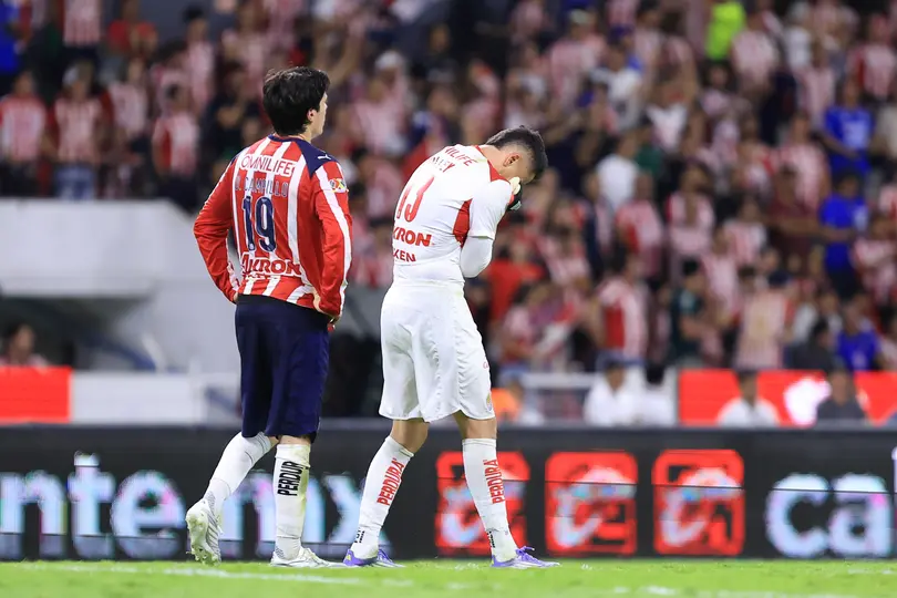 Óscar Whalley, arquero de Chivas | IMAGO7