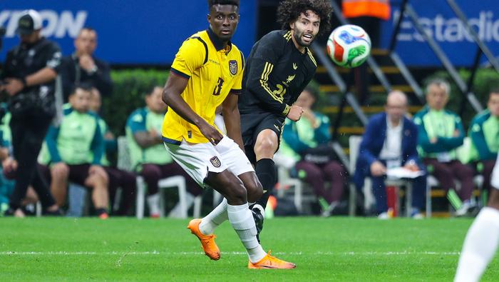 César 'Chino' Huerta con la Selección Mexicana | MEXSPORT