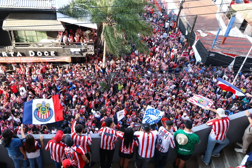 Afición de Chivas en el Estadio Jalisco | MEXSPORT