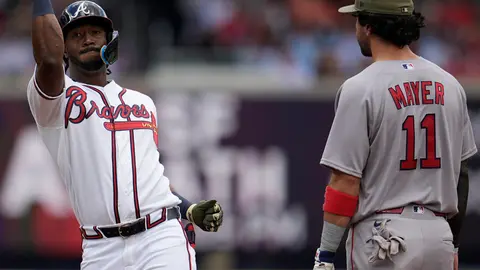 Jorge Mateo celebrando con los bravos de Atlanta | AP