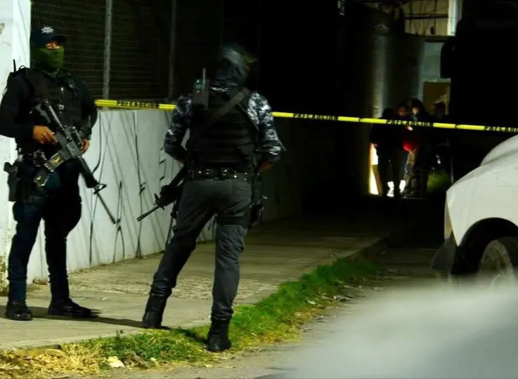 Policía | @ALunaSilva