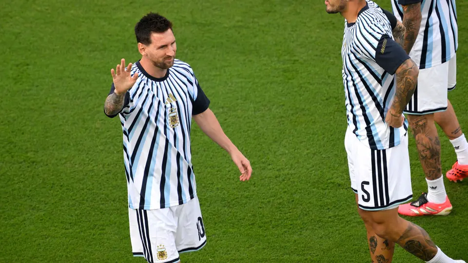 Lionel Messi saliendo a calentar al Estadio Kansas City | AP
