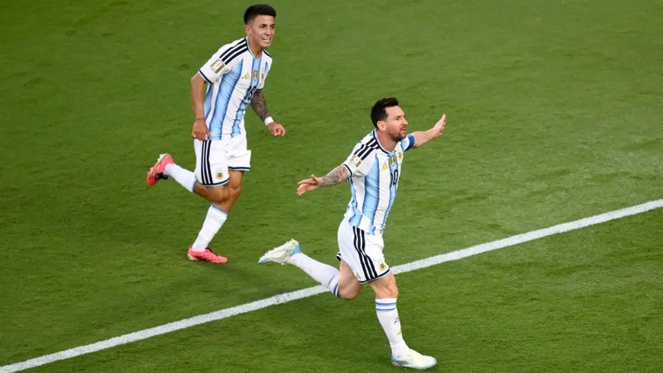 Messi celebra su gol vs Argelia | AP