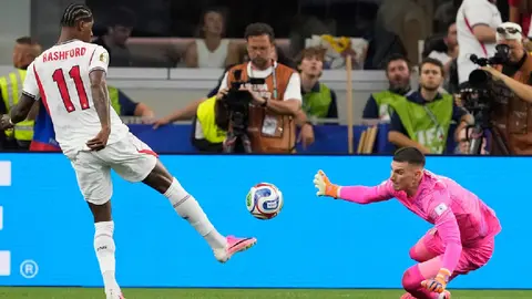 Marcus Rashford anota por Inglaterra | AP