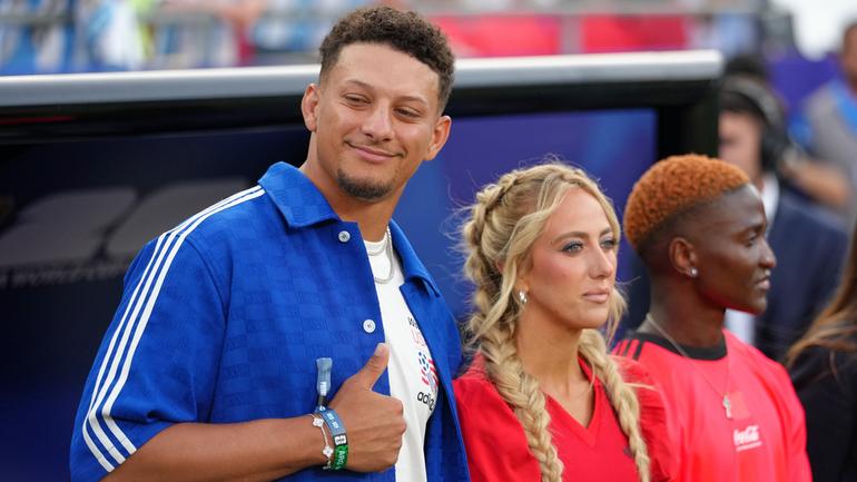 Patrick Mahomes presente en el estadio | AP