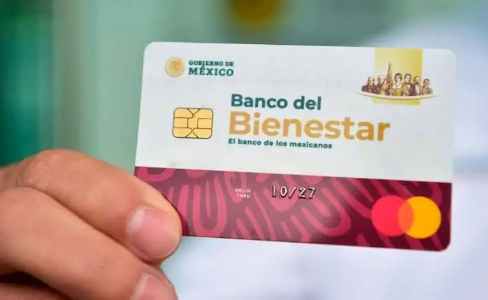 Las autoridades reiteraron que el dinero depositado permanece seguro en la cuenta del beneficiario, por lo que no es necesario retirarlo el mismo día./ RS