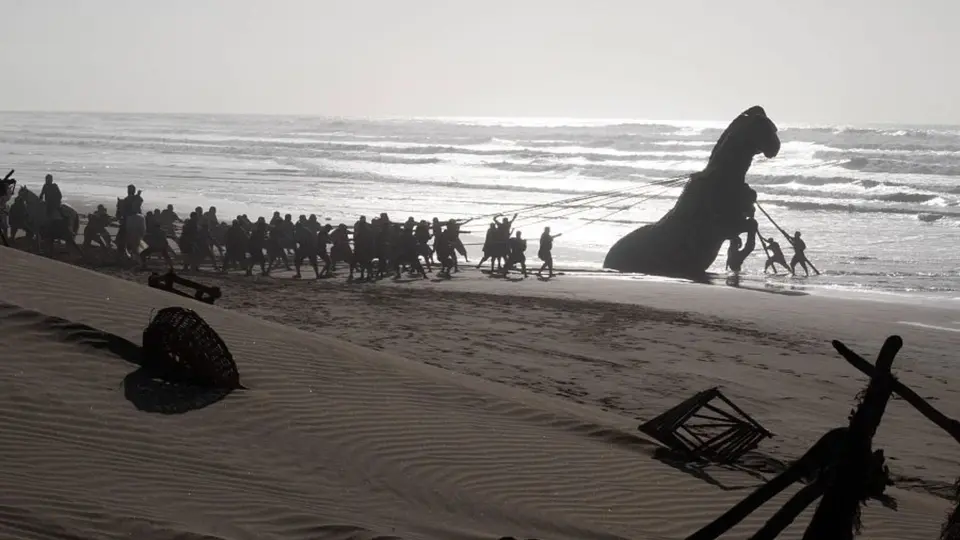 Christopher Nolan vuelve a adaptar una historia de gran escala con una epopeya escrita hace casi 3 mil años / Captura de pantalla