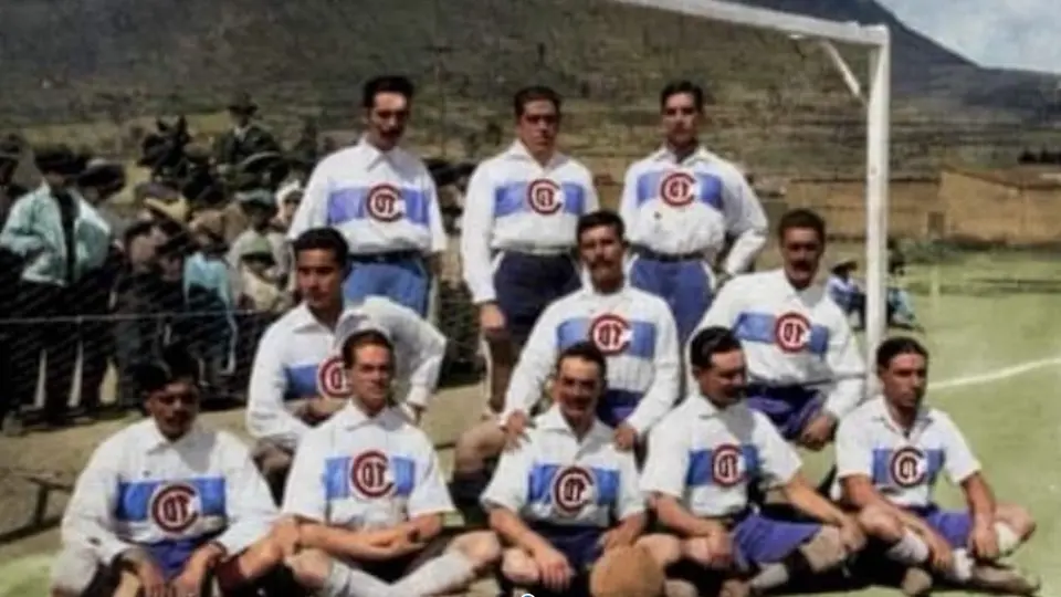 Así fueron los primeros uniformes de Toluca | X
