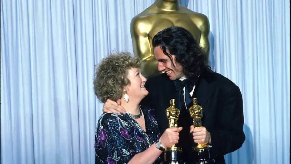 En 1990 obtuvo un Oscar a Mejor Actriz de Reparto por "Mi pie izquierdo" / Redes Sociales