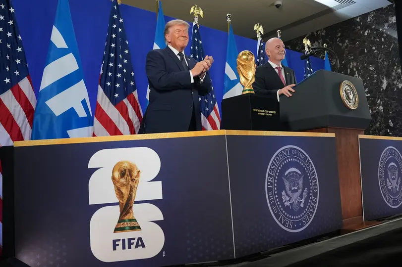 Donald Trump y Gianni Infantino, presidente de Estados Unidos y FIFA, respectivamente | AP