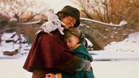 Muere la actriz Brenda Fricker, famosa por ser la señora de las palomas de 'Mi pobre angelito 2'