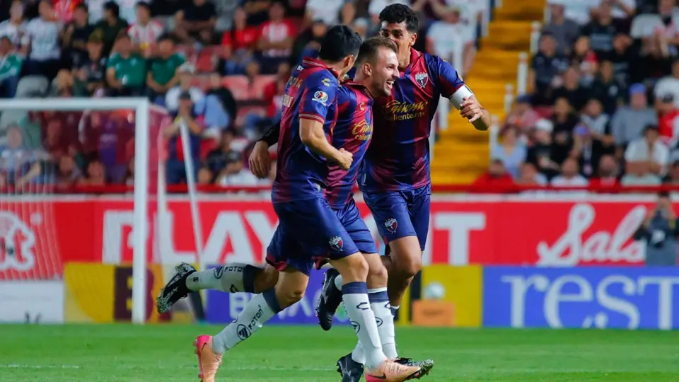 Jugadores de Atlante en celebración | MEXSPORT