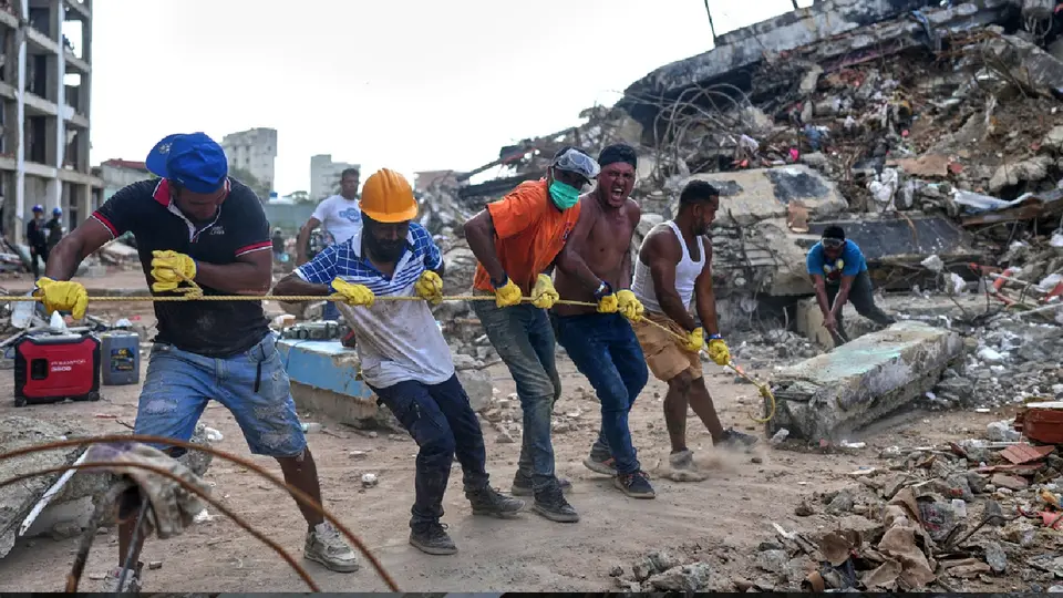 También son 17 mil 907 habitantes que siguen sin poder regresar a sus hogares / AP