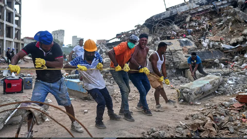 También son 17 mil 907 habitantes que siguen sin poder regresar a sus hogares / AP