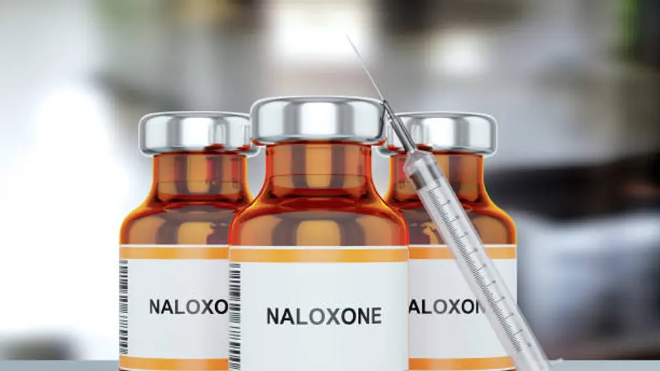 La naloxona puede ayudar a restablecer la respiración de una persona durante una emergencia relacionada con una sobredosis de opioides./ Pixabay