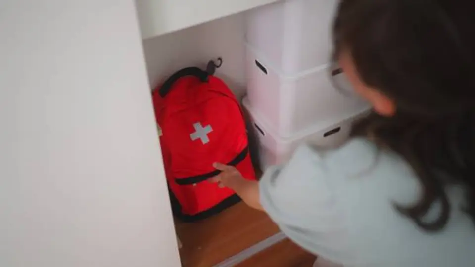 ¿Qué debe llevar una mochila de emergencia para sismos? El kit básico que debes tener listo