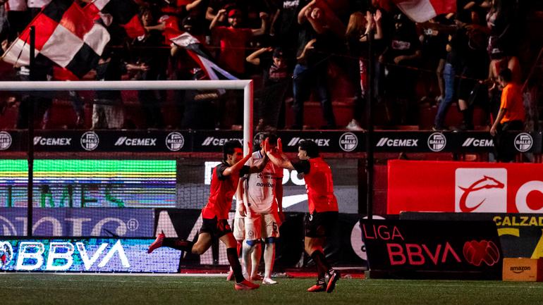 Xolos festeja el gol del 2-1 ante Cruz Azul | Imago7