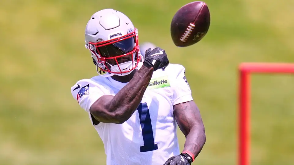 A.J. Brown llega como flamante refuerzo | Patriots