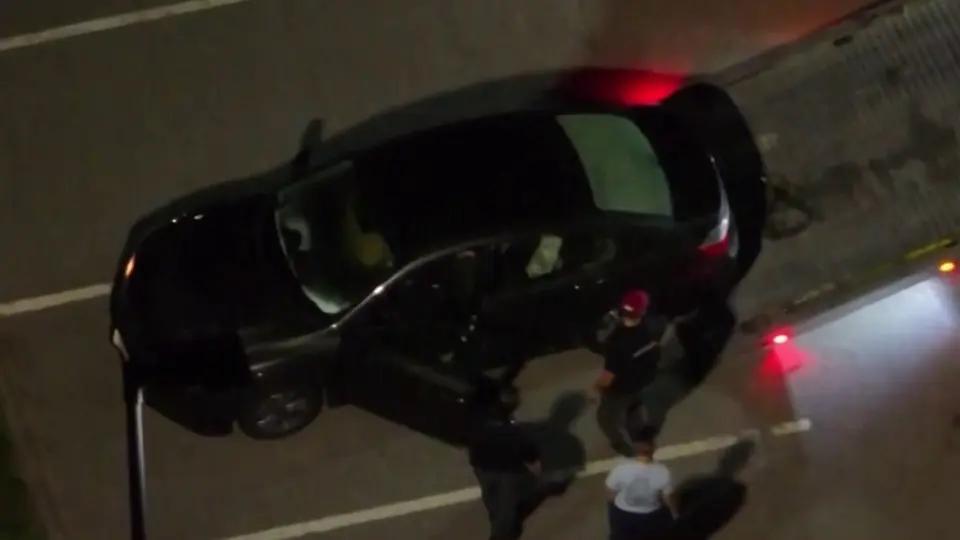Una alarma activada en un estacionamiento de Wayland permitió a la policía localizar el Honda Accord relacionado con la investigación./ Captura de pantalla