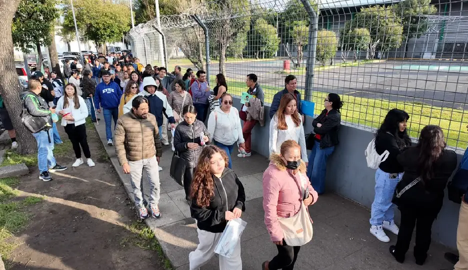El examen de control de la UNAM reúne a cientos de jóvenes / @unam.mx