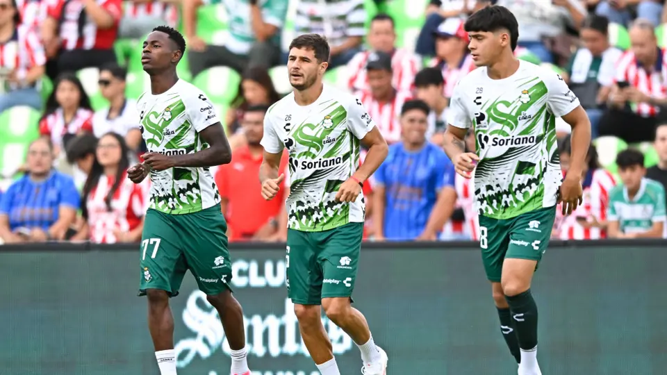 Santos calentando previo a enfrentar a Chivas | MEXSPORT