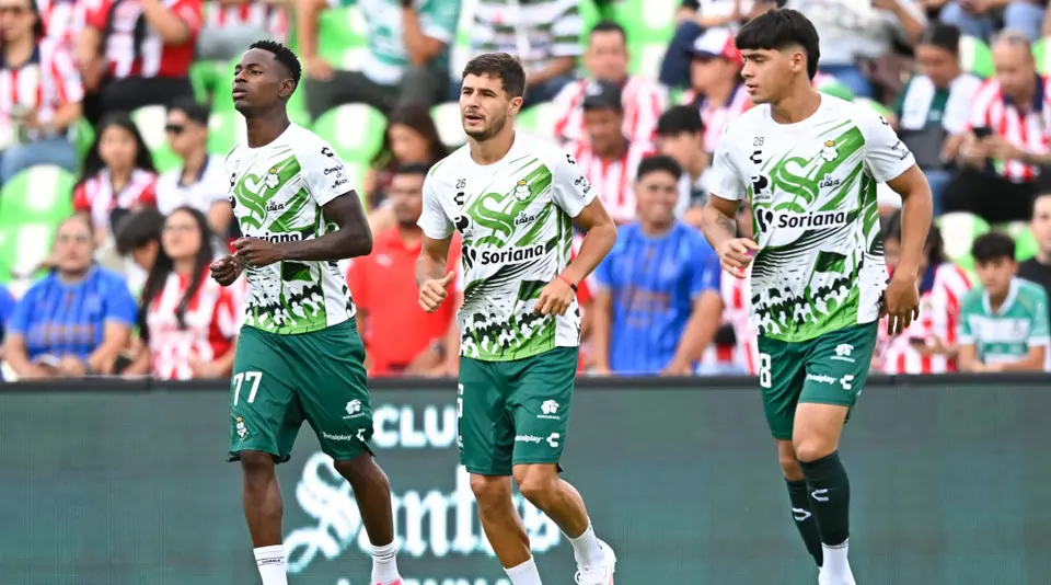 Santos calentando previo a enfrentar a Chivas | MEXSPORT