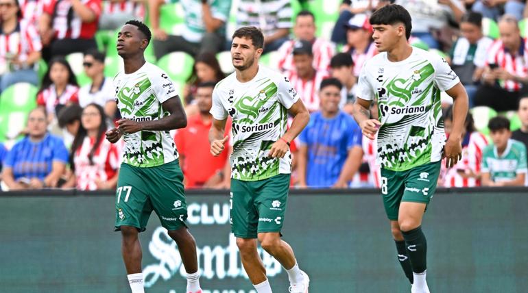 Santos calentando previo a enfrentar a Chivas | MEXSPORT
